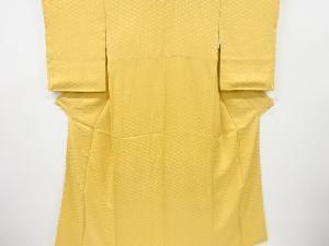 菊模様織り出し一つ紋色無地着物